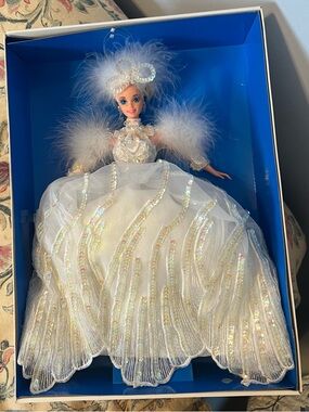 NRFB 1994 Snow Princess Barbie - 1st Enchanted Seasons Collection New In Box